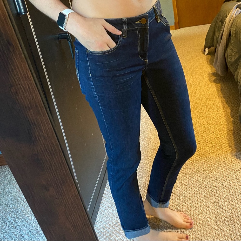 Curvy skinny jeans
